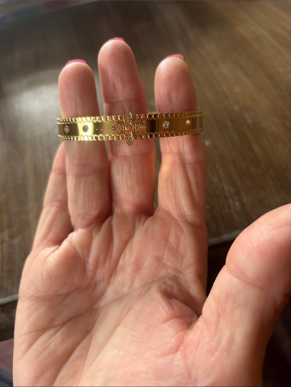 Gold Floral Accent Bangle Bracelet - Women Jewelry